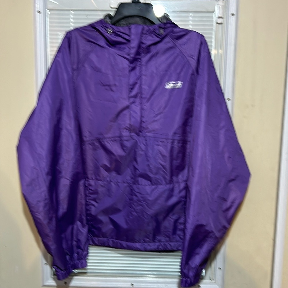 NWOT Coleman windbreaker